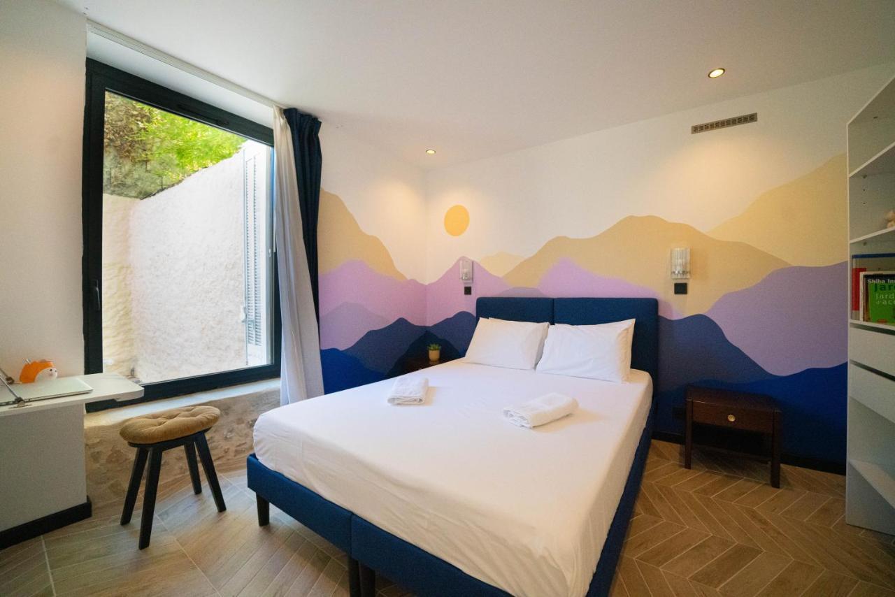 Roma Divine Home Cinema Et Jardin นีมส์ ภายนอก รูปภาพ