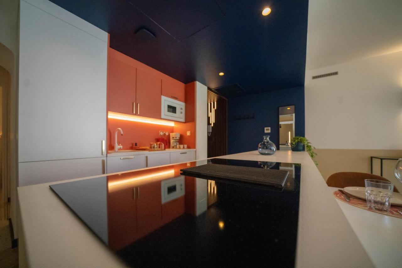 Roma Divine Home Cinema Et Jardin นีมส์ ภายนอก รูปภาพ